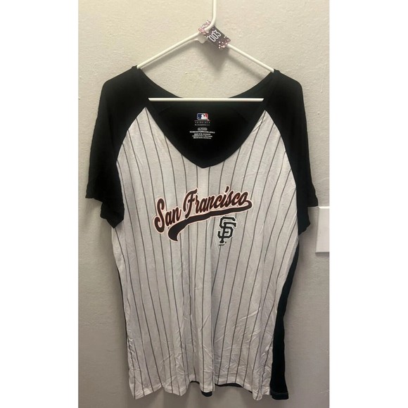 MLB Tops - Preowned Genuine MLB Merchandise San Fransico Giants Pinstripe Shirt Size XL